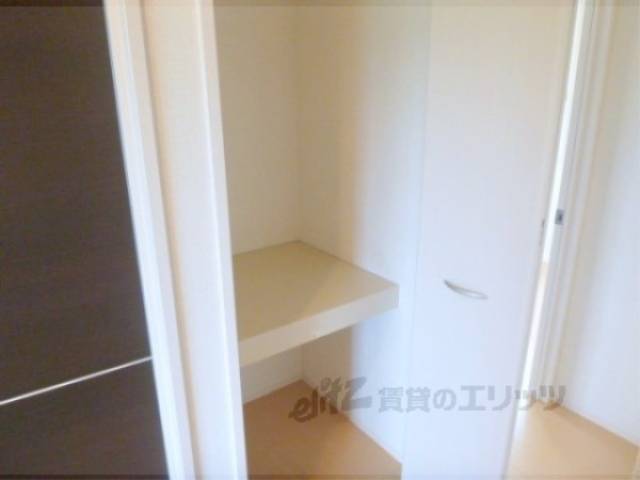 収納　廊下収納