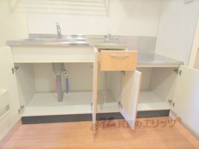 キッチン　下段収納