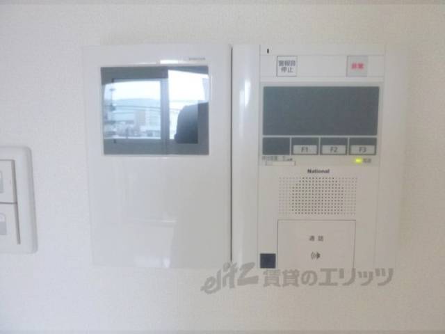 モニターフォン　顔が見えて安心・