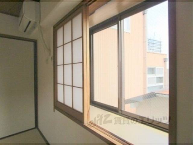 出窓