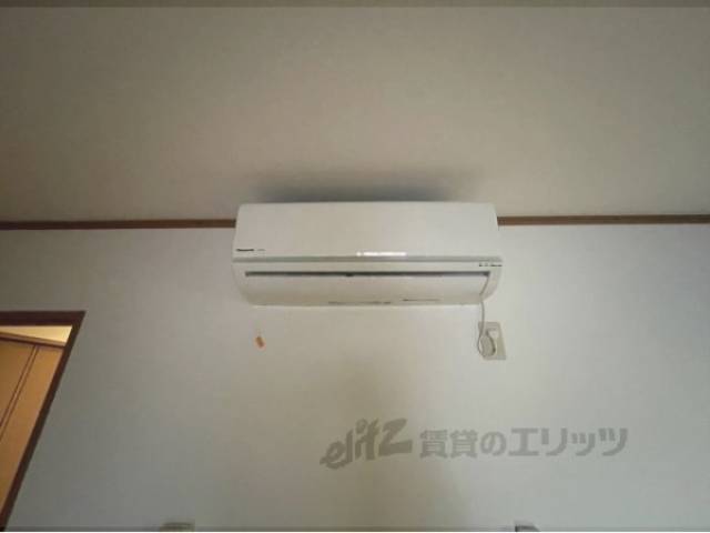 エアコン　リビング側