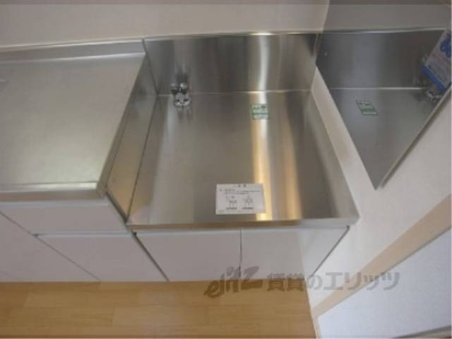 キッチン　コンロ置き場