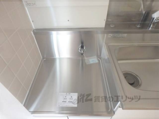 キッチン　コンロ設置位置