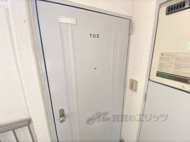 玄関　インターホン