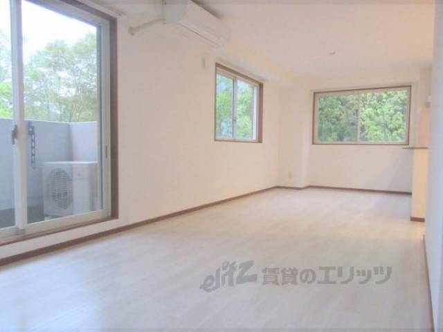 リビング　１８帖ＬＤＫです。