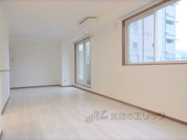 リビング　１８帖ＬＤＫです。