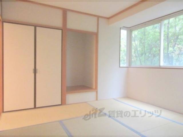 和室　収納付き３．７帖和室です。