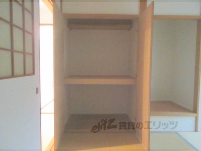 収納　収納付き３．７帖和室です。