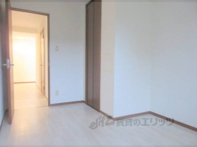 洋室　収納付き４．５帖洋室です。