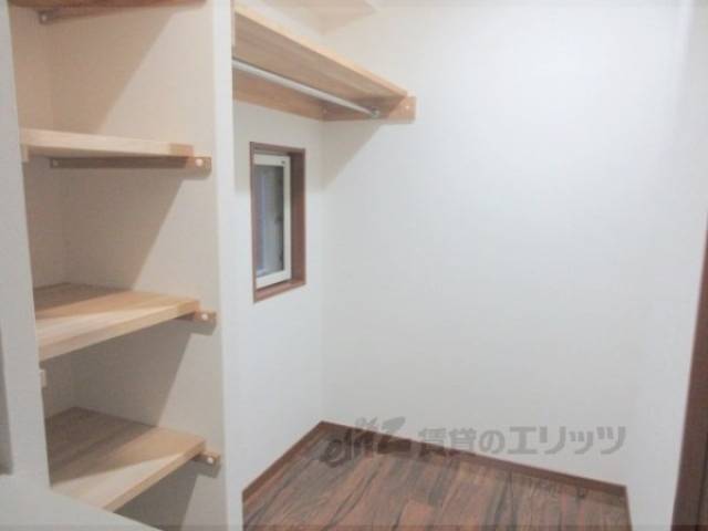 収納　ウォークインクローゼット