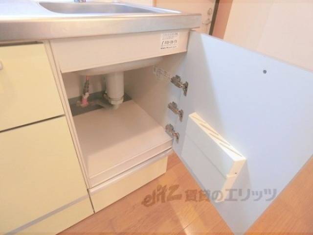 キッチン　上部収納