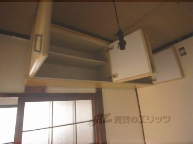 キッチン　キッチン上部収納