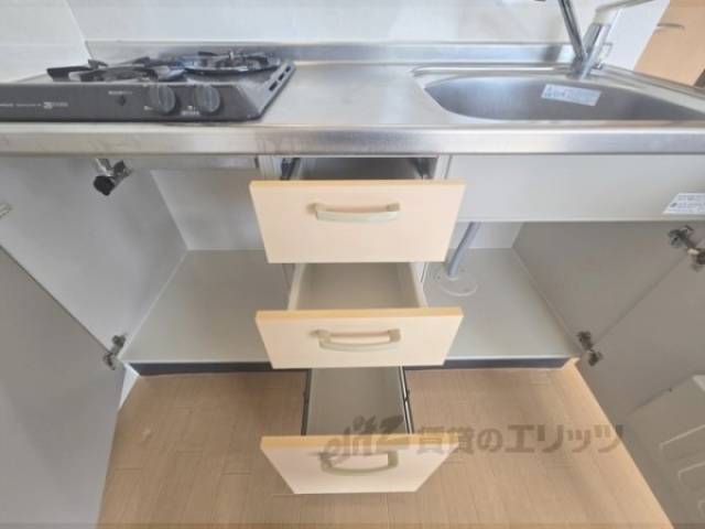 キッチン　収納