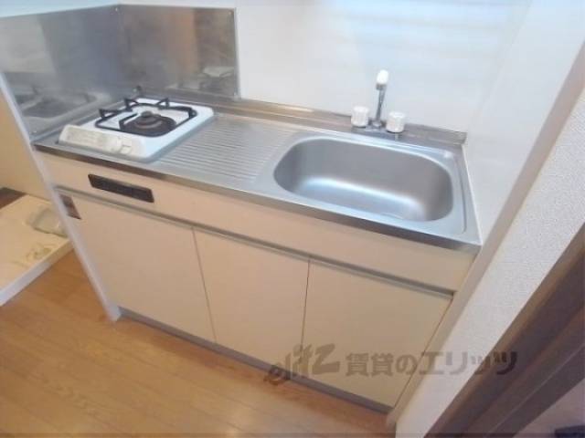 キッチン　1口コンロ付です。