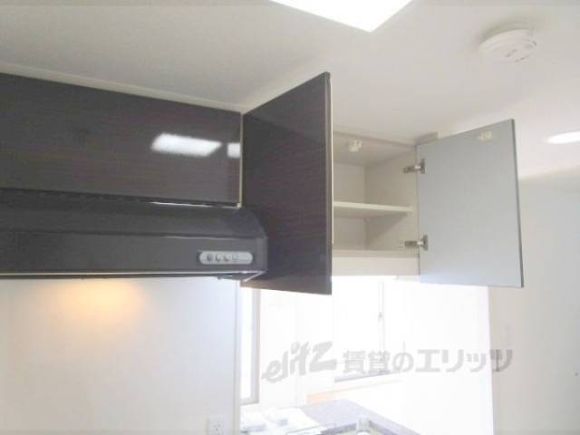 キッチン　キッチン上部棚