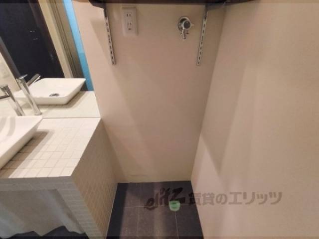 洗濯機置場　階段