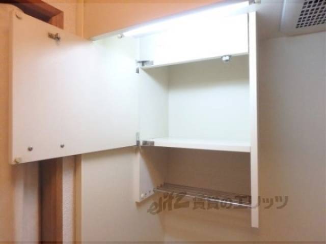 キッチン上部収納