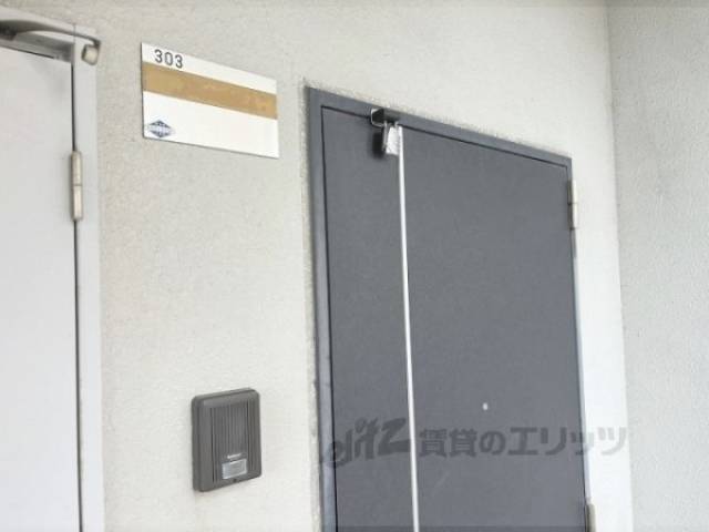 玄関　インターフォン