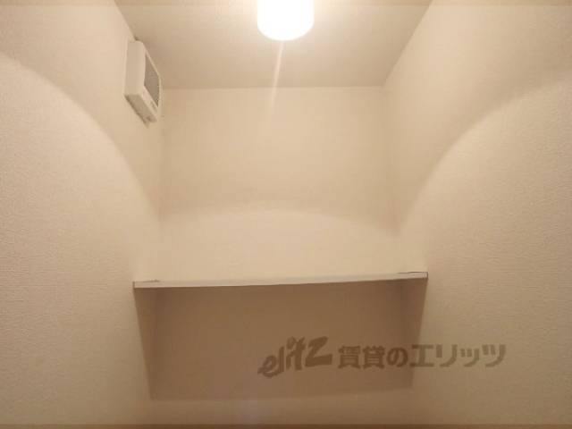 トイレ棚