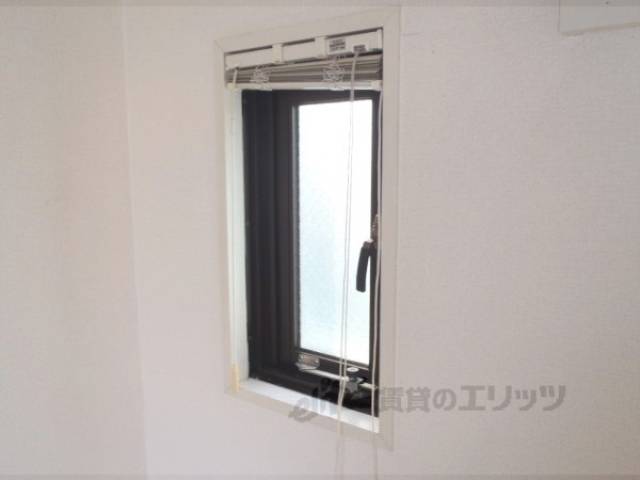 洋室　角部屋なので出窓付き