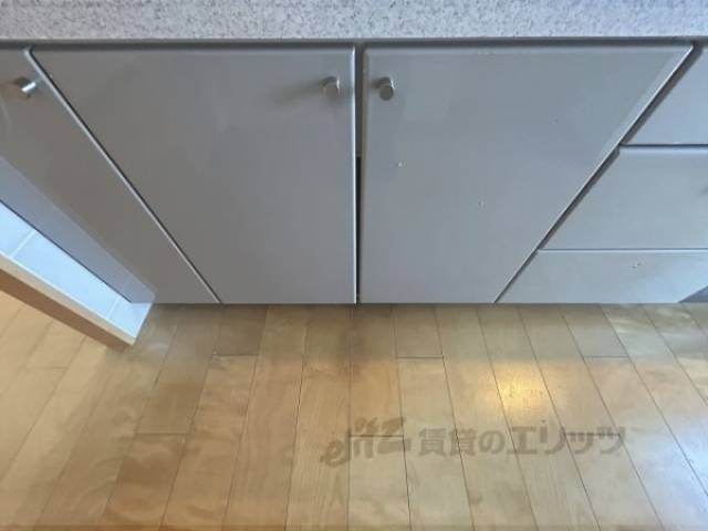 キッチン　下部収納
