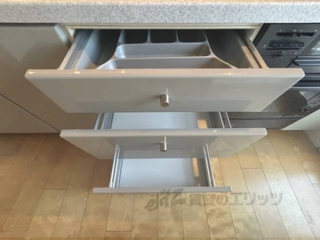 キッチン　下部収納