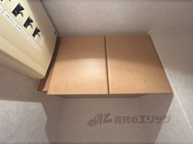 トイレ　上部収納