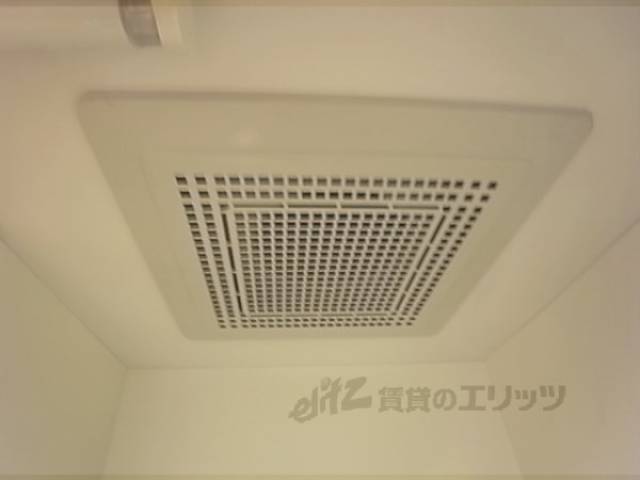 キッチン　換気扇