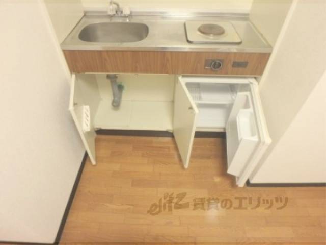キッチン　収納下部