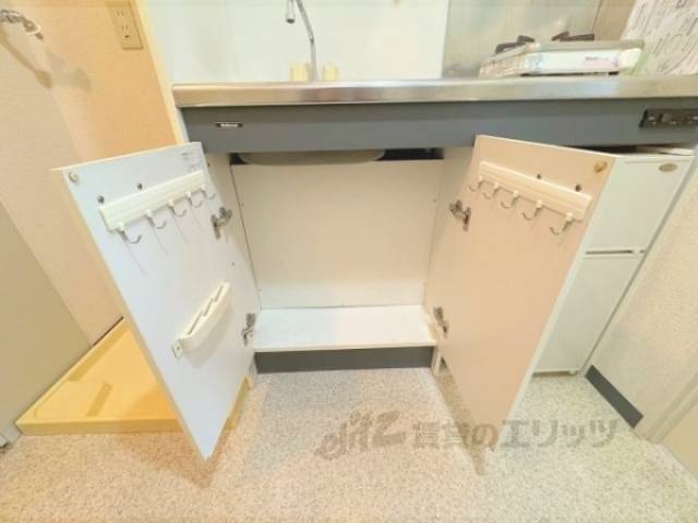 キッチン　下部収納
