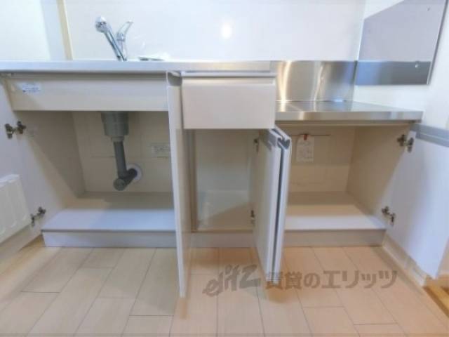 キッチン　収納