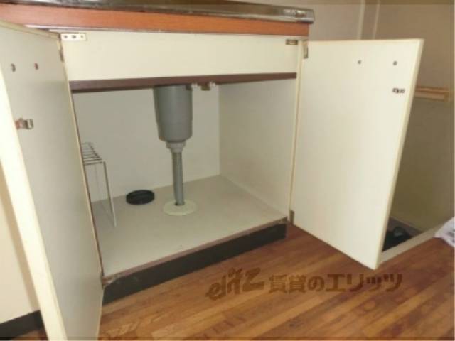 キッチン　下部収納
