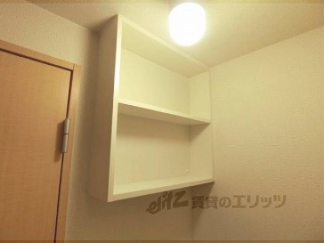 洗濯機置場　収納