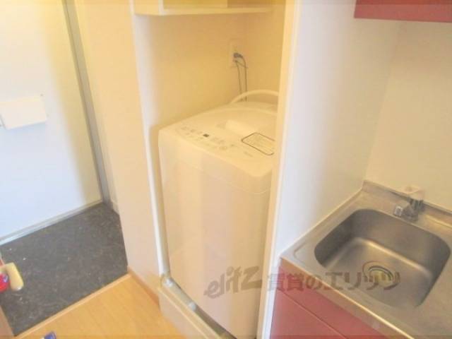 洗濯機置場　洗濯機