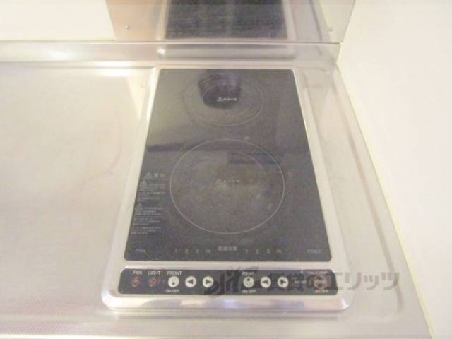 キッチン　2口コンロ