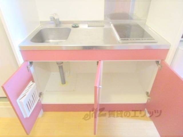 キッチン　キッチン下部収納