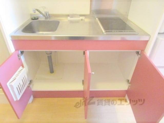 キッチン　キッチン下部収納