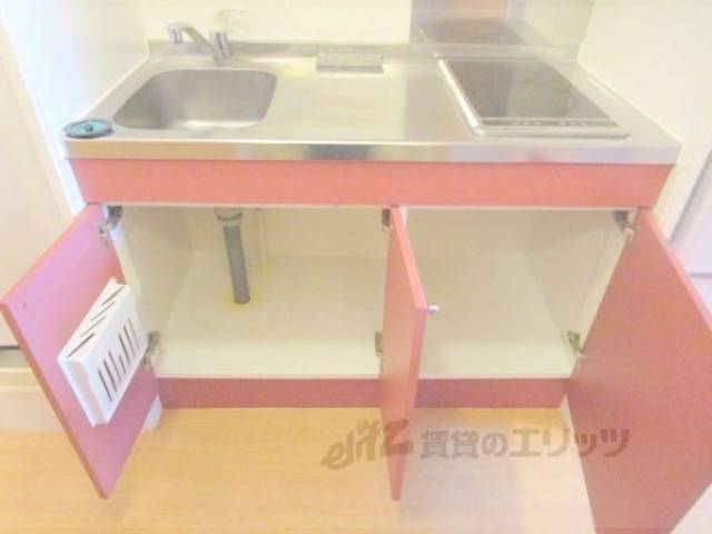 キッチン　キッチン下部収納