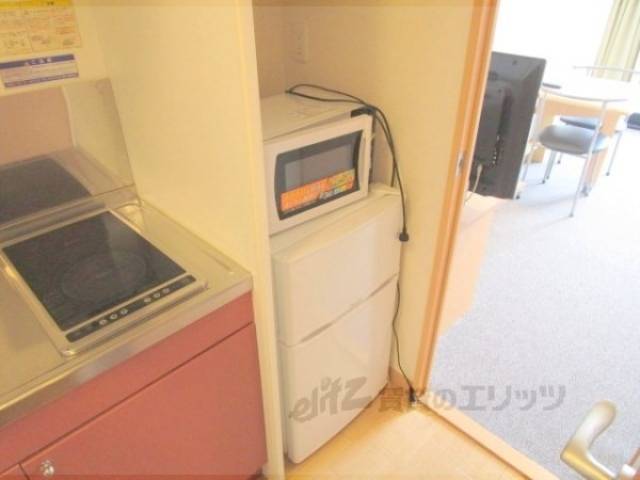 冷蔵庫置場　冷蔵庫・電子レンジ