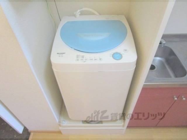 洗濯機置場　洗濯機