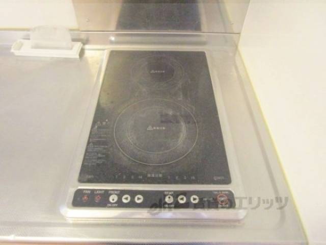 キッチン　2口コンロ