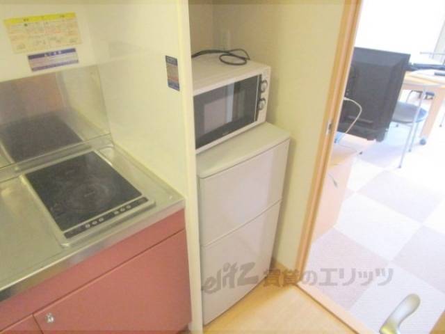 冷蔵庫置場　冷蔵庫・電子レンジ