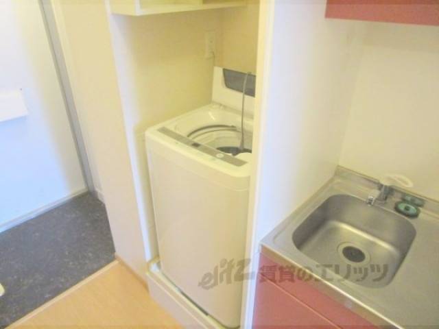 洗濯機置場　洗濯機