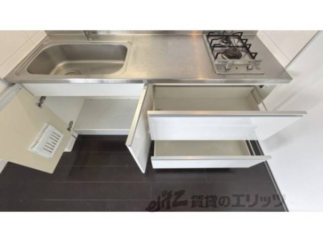 キッチン　下収納