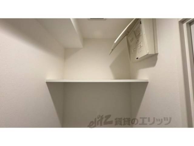 トイレ　収納棚