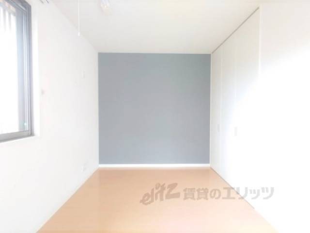 洋室　上部収納