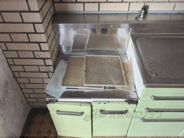 キッチン　コンロ置き場