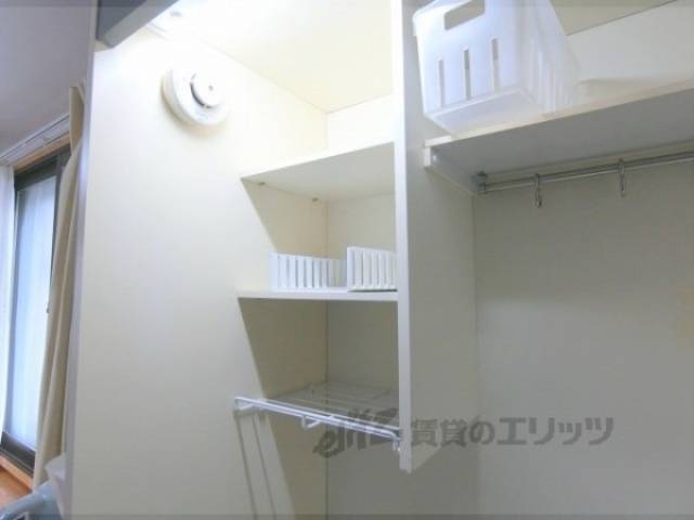 キッチン　上部収納