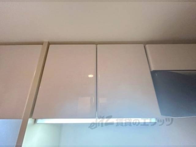 キッチン　上部収納