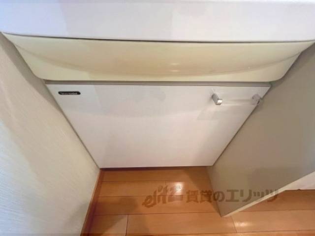 洗面所　下部収納